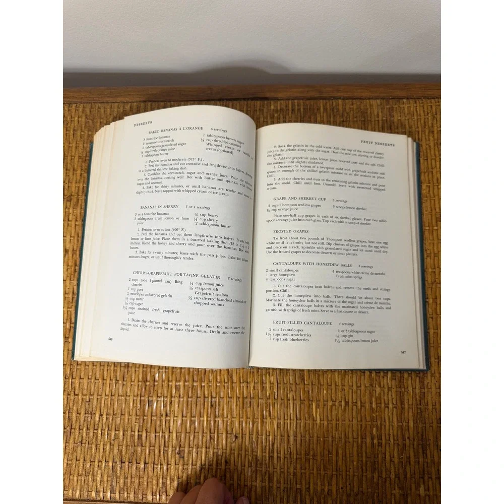 NY Times Menu Cook Book Craig Claiborne 1966 First Edition Vintage HC Recipes